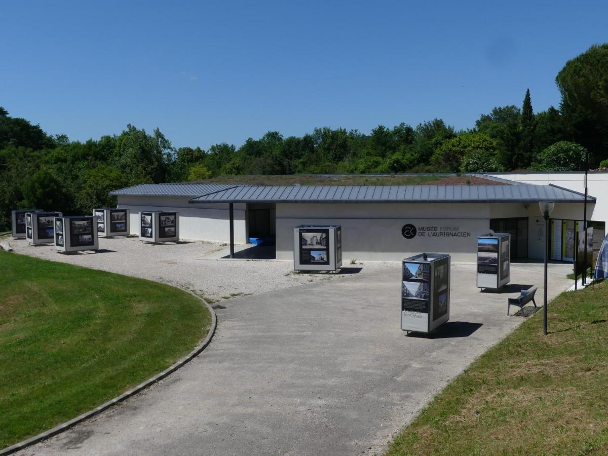 圣鲁昂酒店 Aurignac  外观 照片
